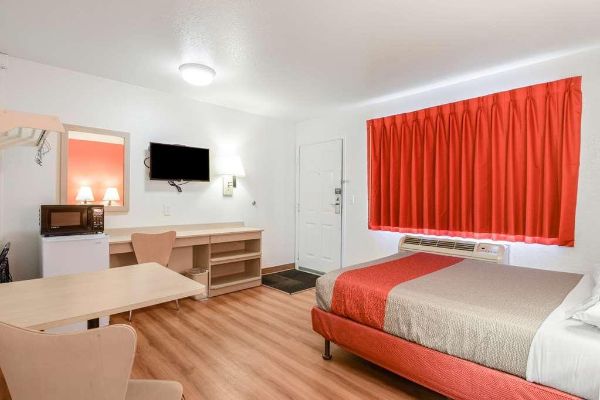 MOTEL 6 KELSO - MT ST HELENS (Kelso)